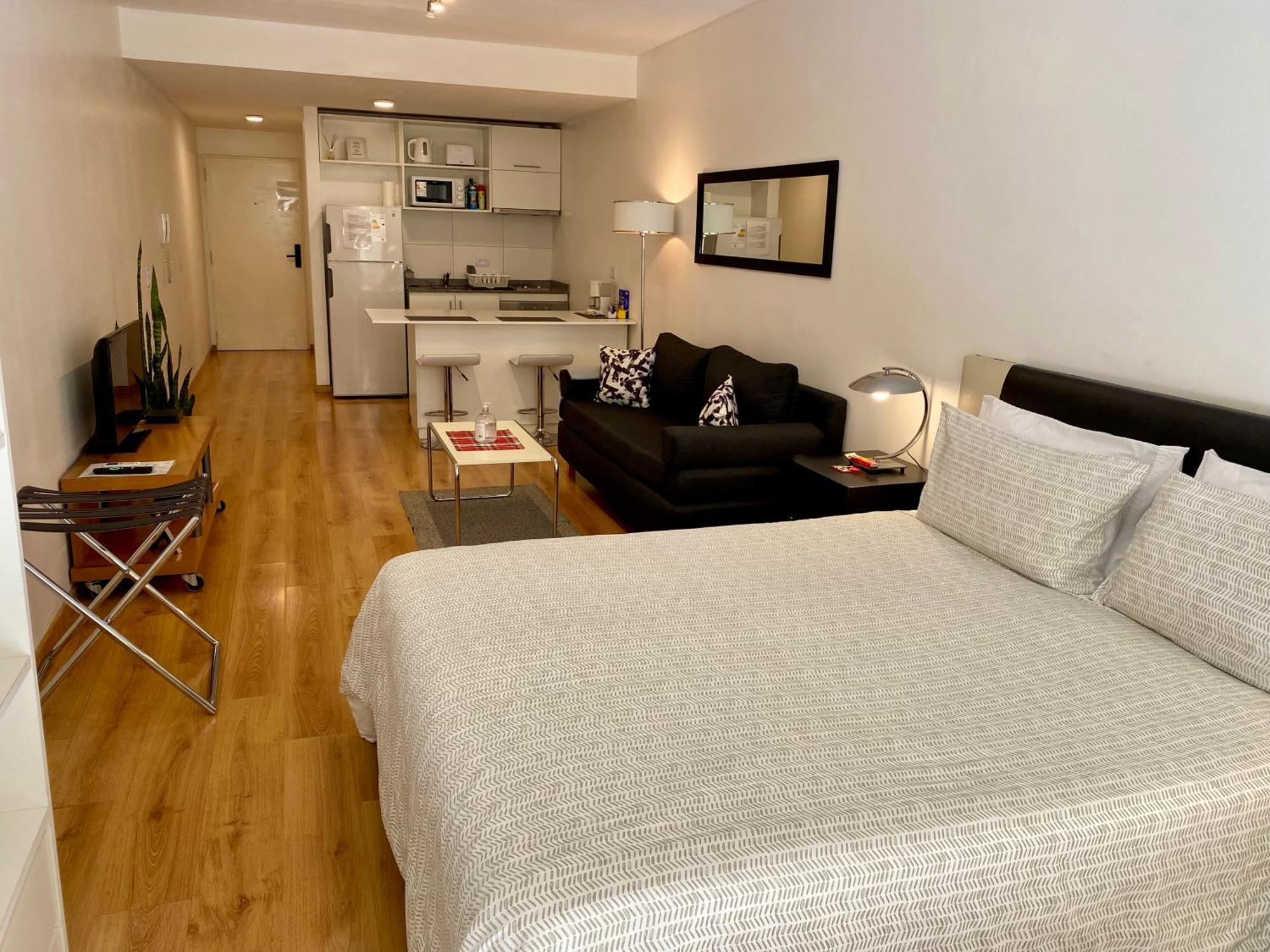 Apartamento Centrico Y Moderno Con Balcon, Piscina, Gimnasio Y Laundry - Buenos Aires — Fotos 3